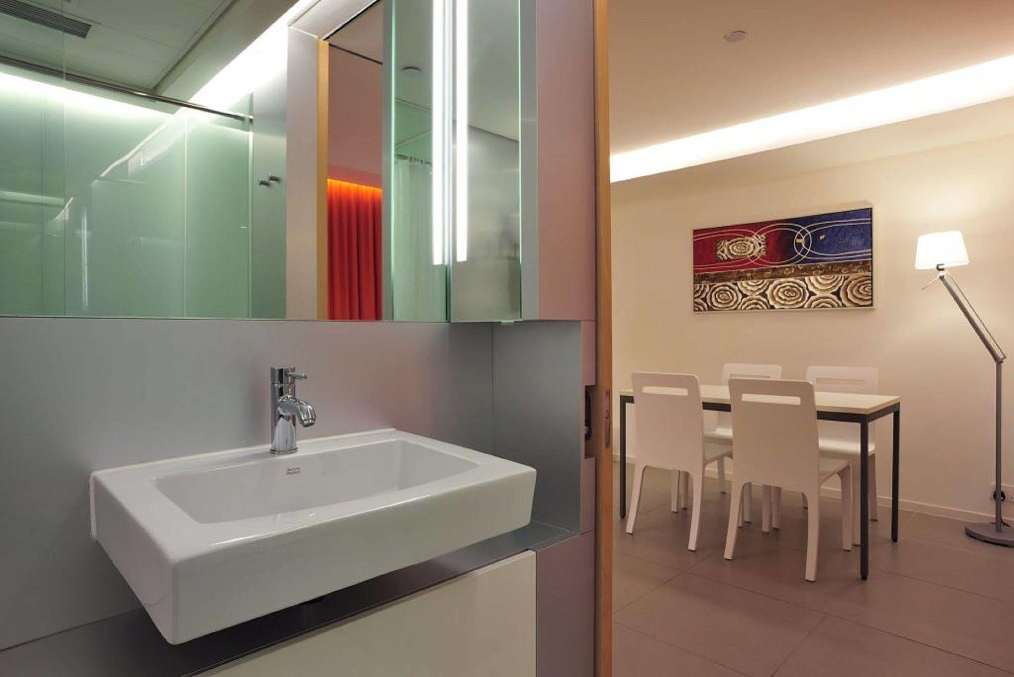 60 West Hotel Hong Kong Dış mekan fotoğraf